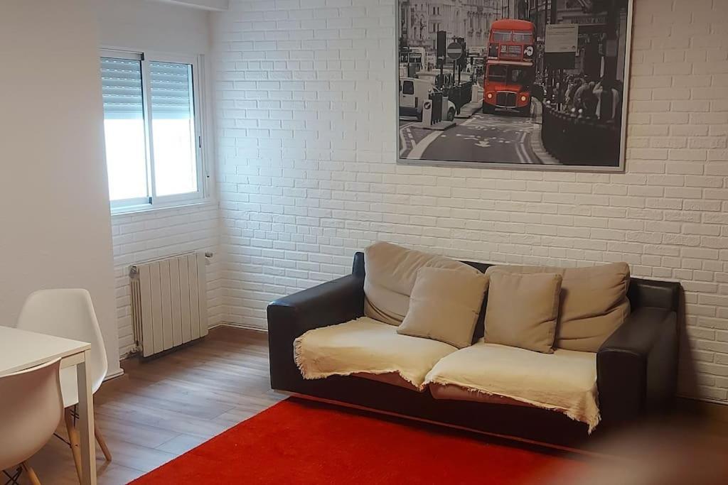 Precioso Piso-Apartamento En Barrio De Zaragoza Exteriör bild
